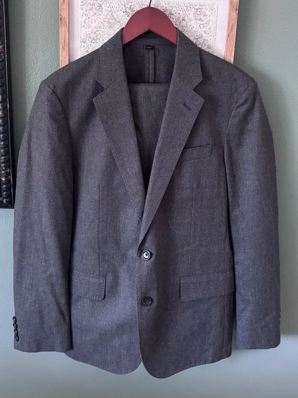 J Crew Ludlow Men's Charcoal Gray Suit - Classic Single-Breasted Suit